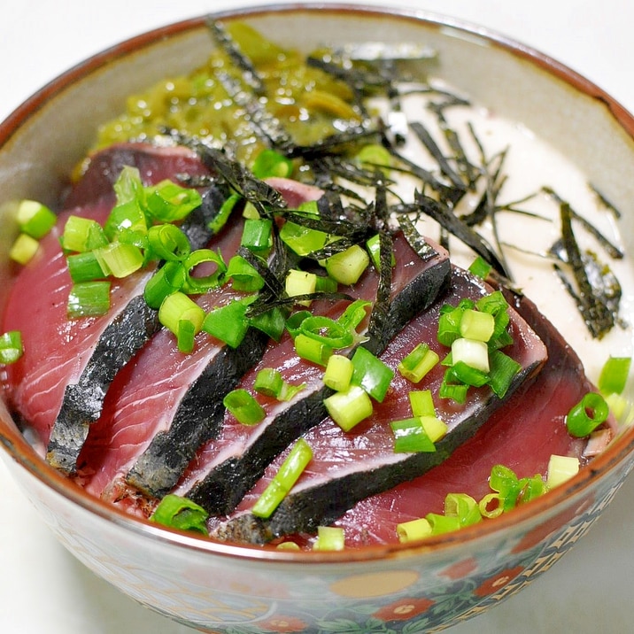 かつおのたたきとめかぶの山かけ丼